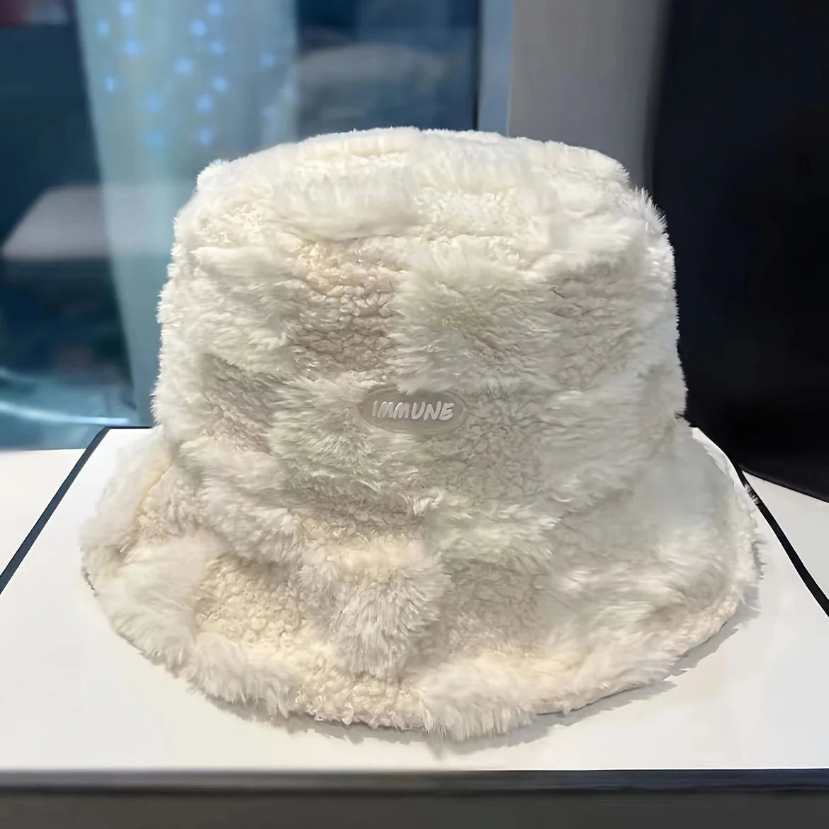 Grid patterned fisherman hat for women, warm internet GlowCart