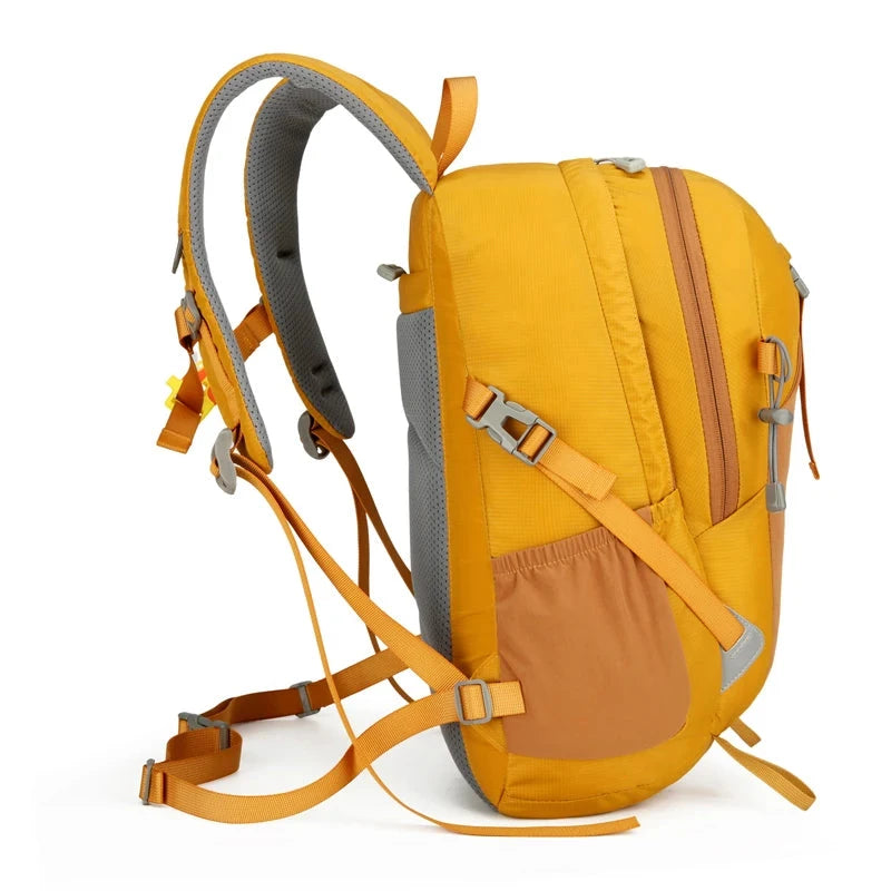 New outdoor hiking backpack with suspension system, 25 GlowCart