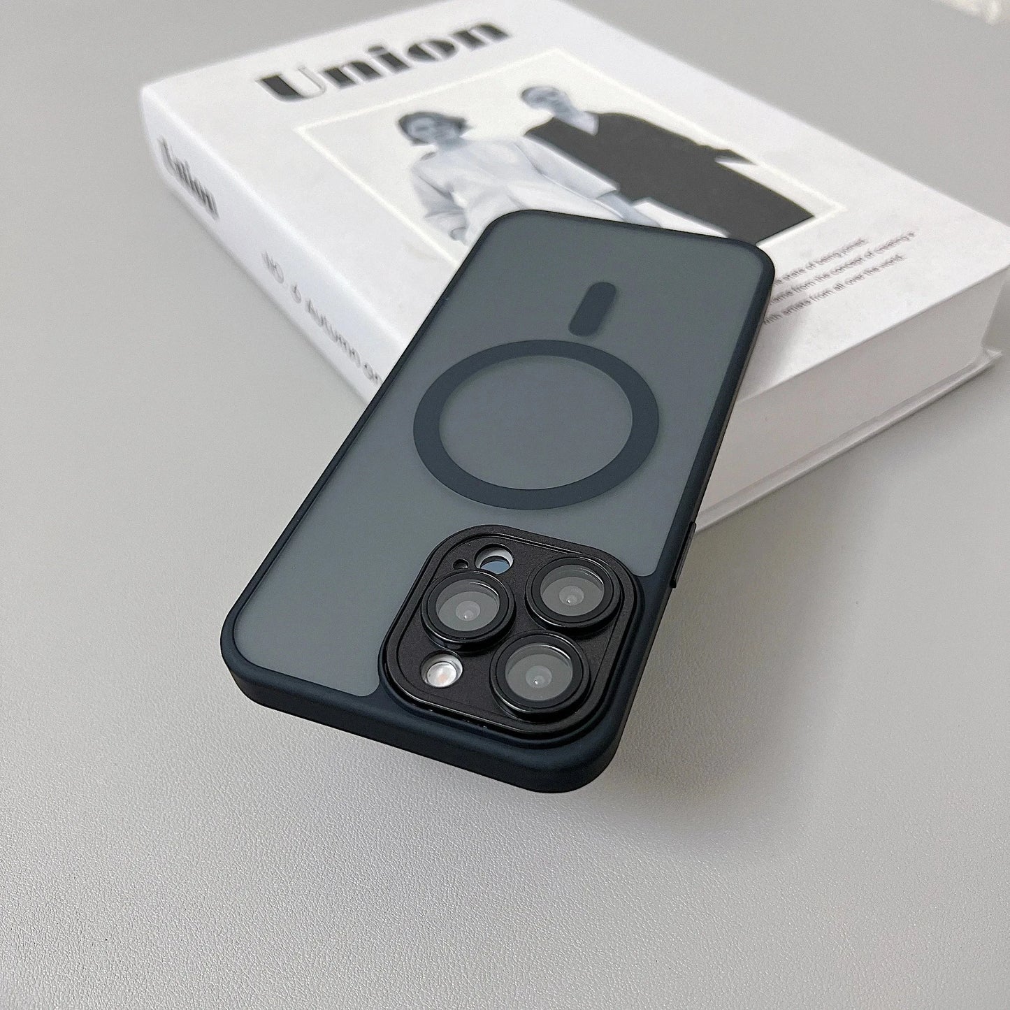 Magnetic Luxury Matte Translucent Armor Shockproof Case For GlowCart