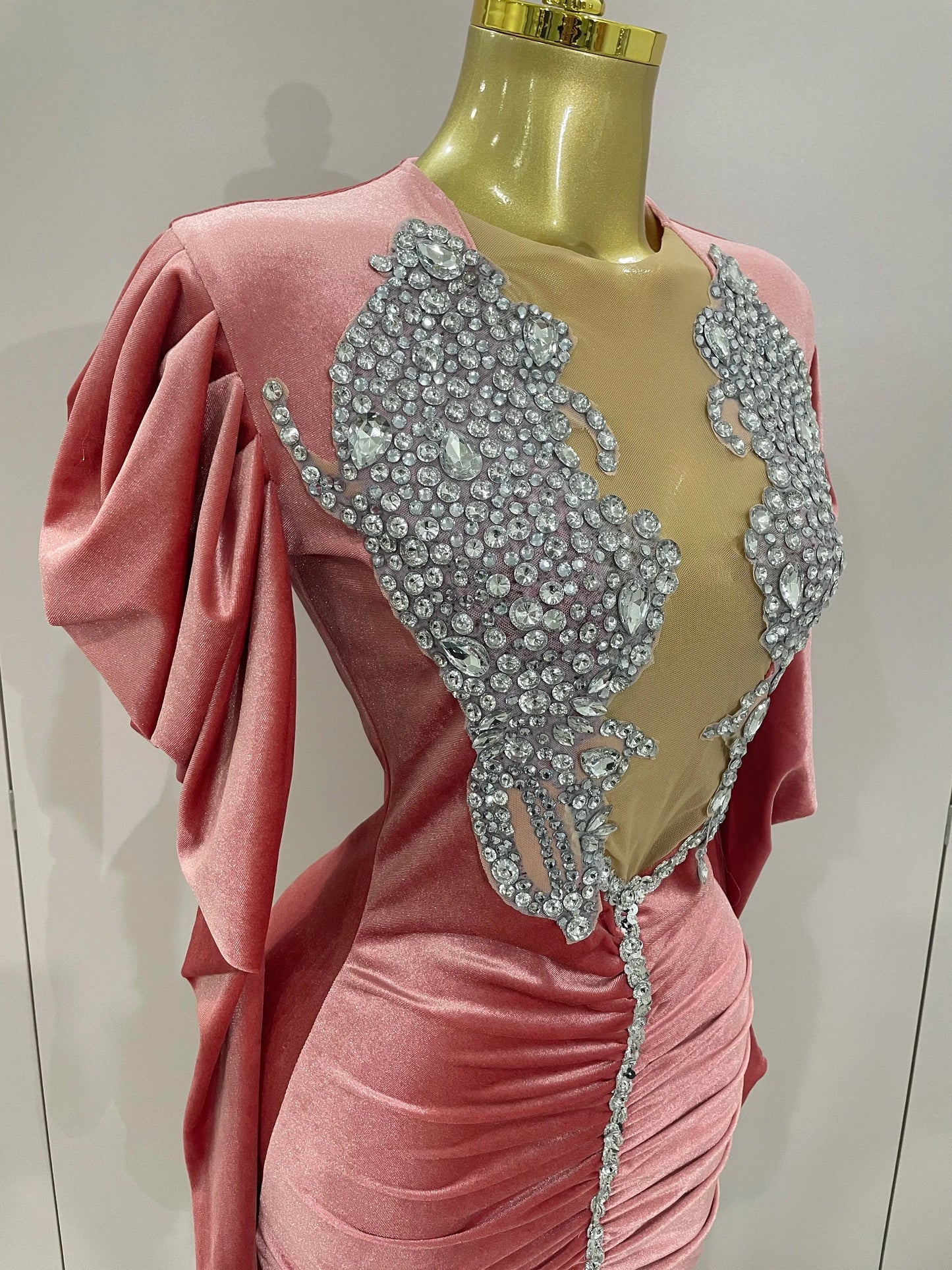 Luxury Sparkly Crystals Sexy Mesh White Velvet Short Dress GlowCart