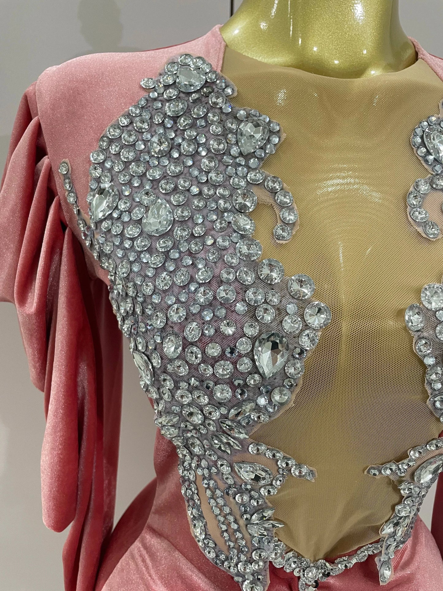 Luxury Sparkly Crystals Sexy Mesh White Velvet Short Dress GlowCart