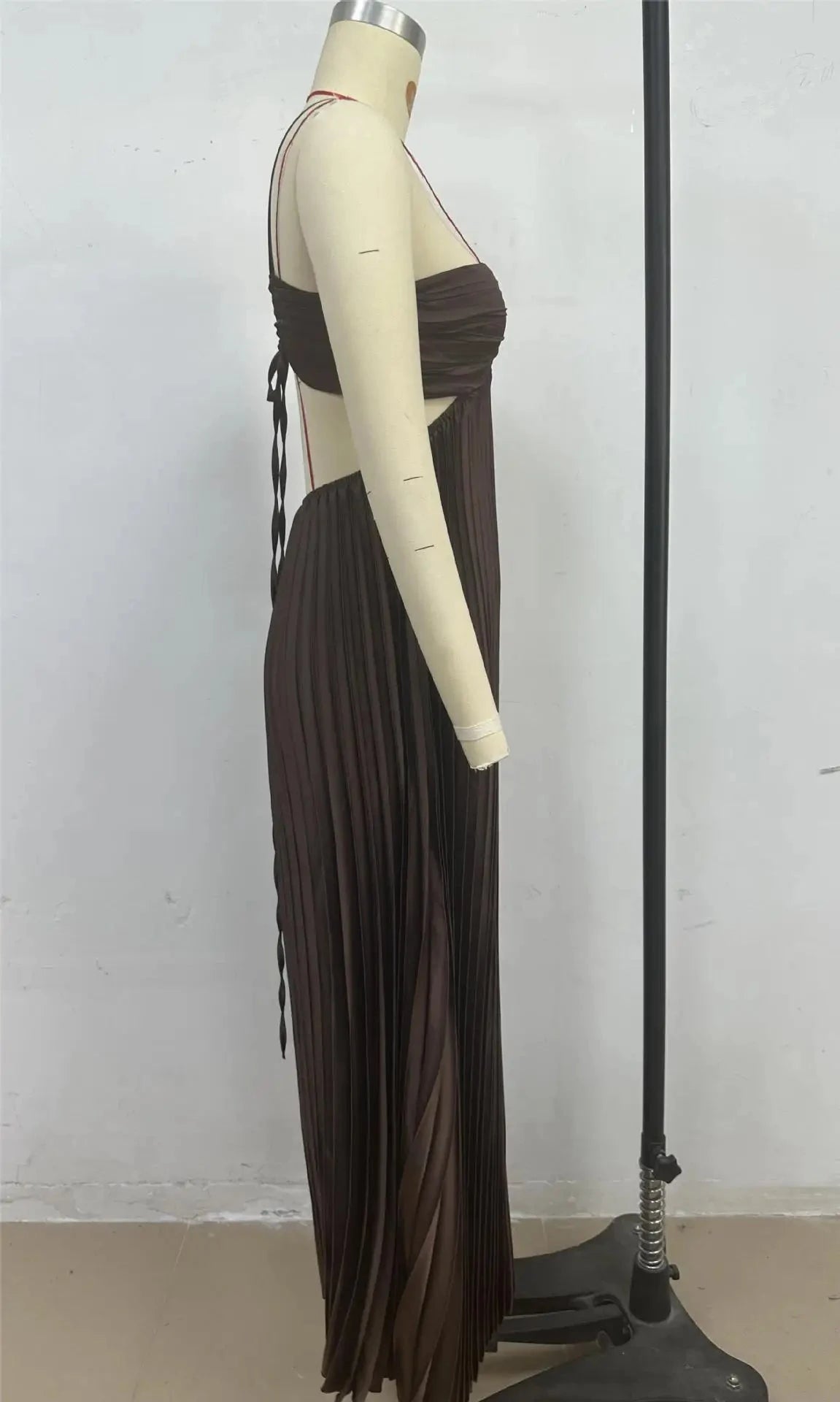 2025 High Waist Pleats Robe Dress Casual Sleeveless Solid GlowCart