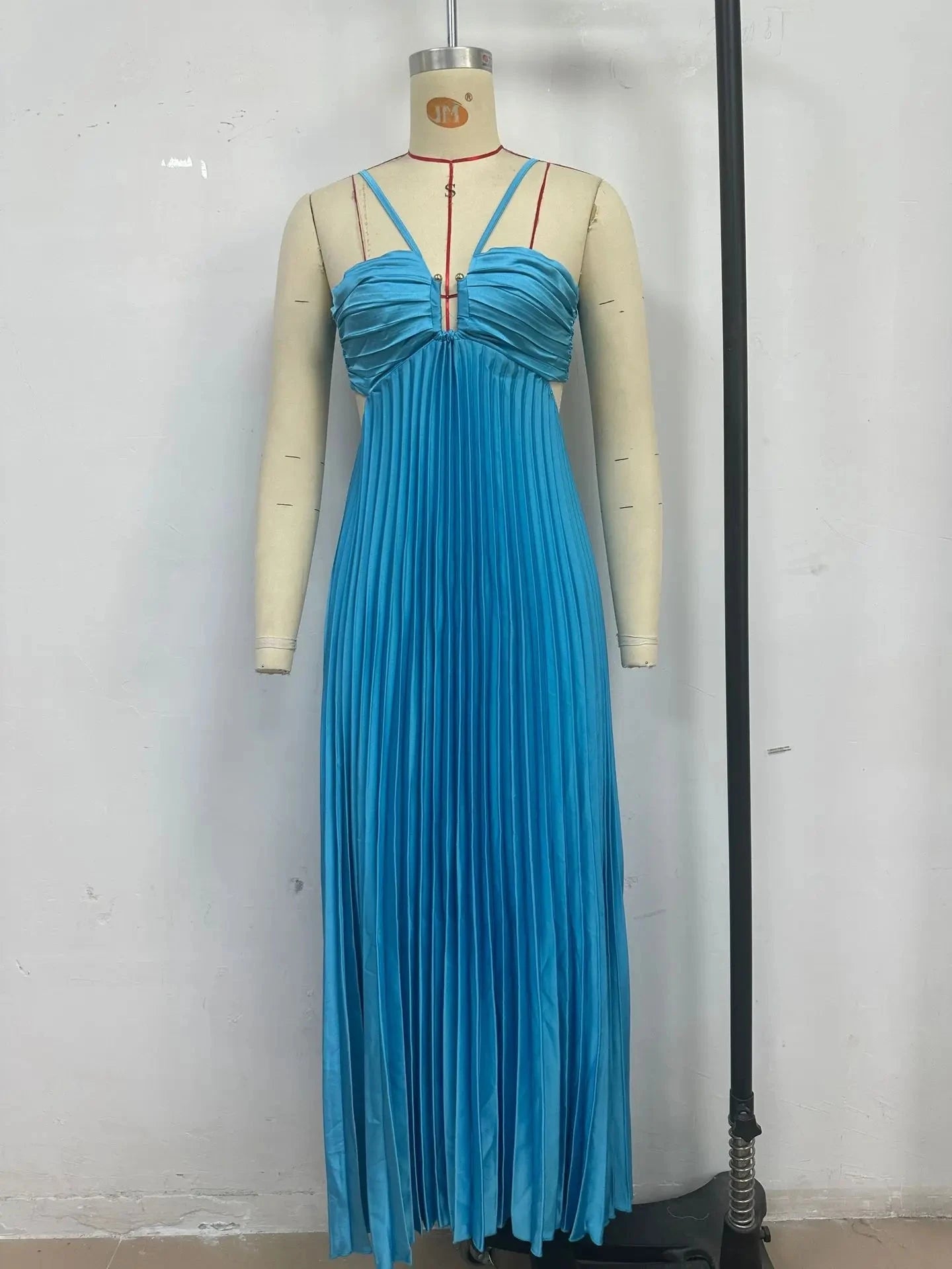 2025 High Waist Pleats Robe Dress Casual Sleeveless Solid GlowCart