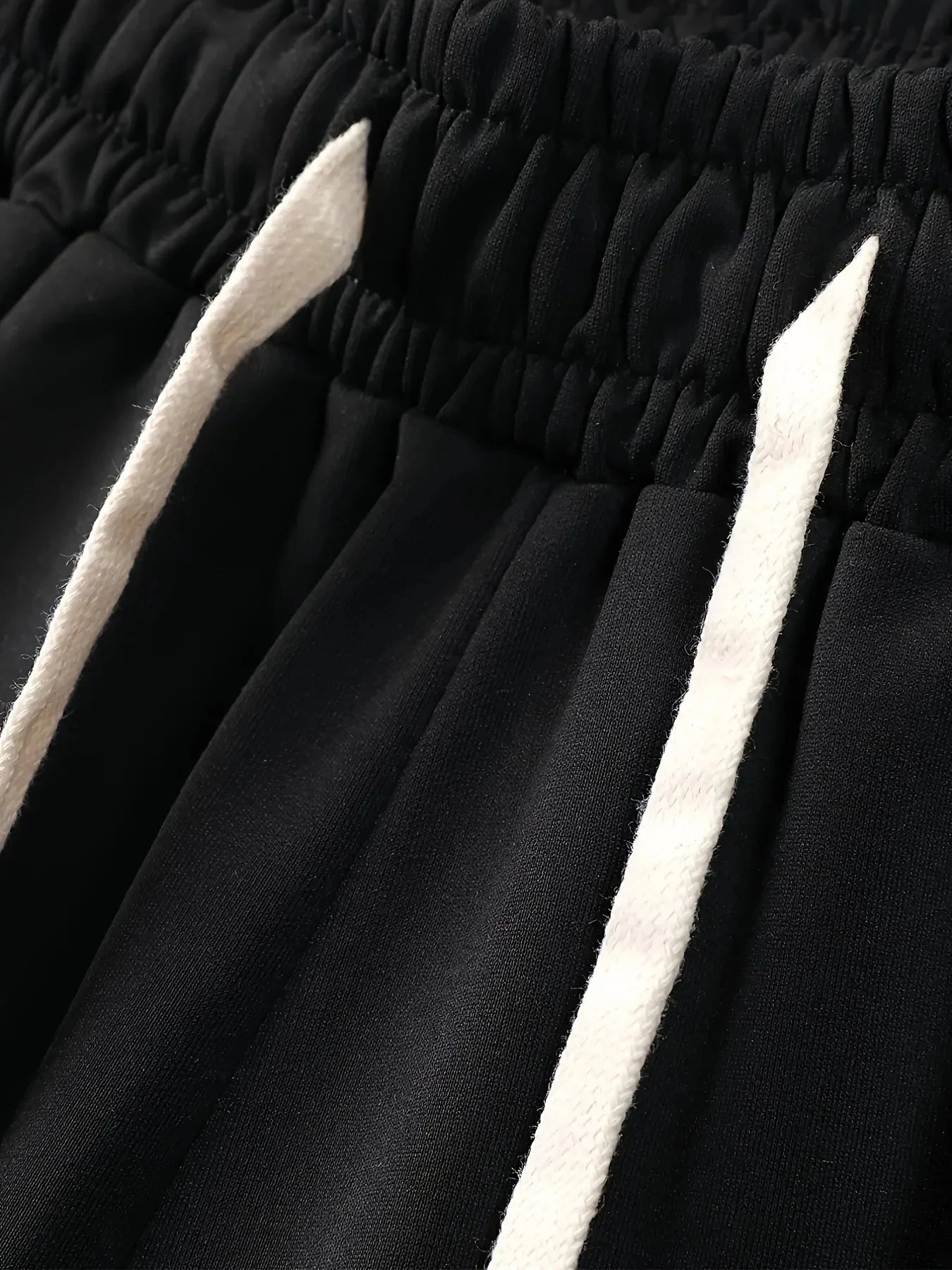 The 2025 summer new men's shorts are casual and fashionable GlowCart