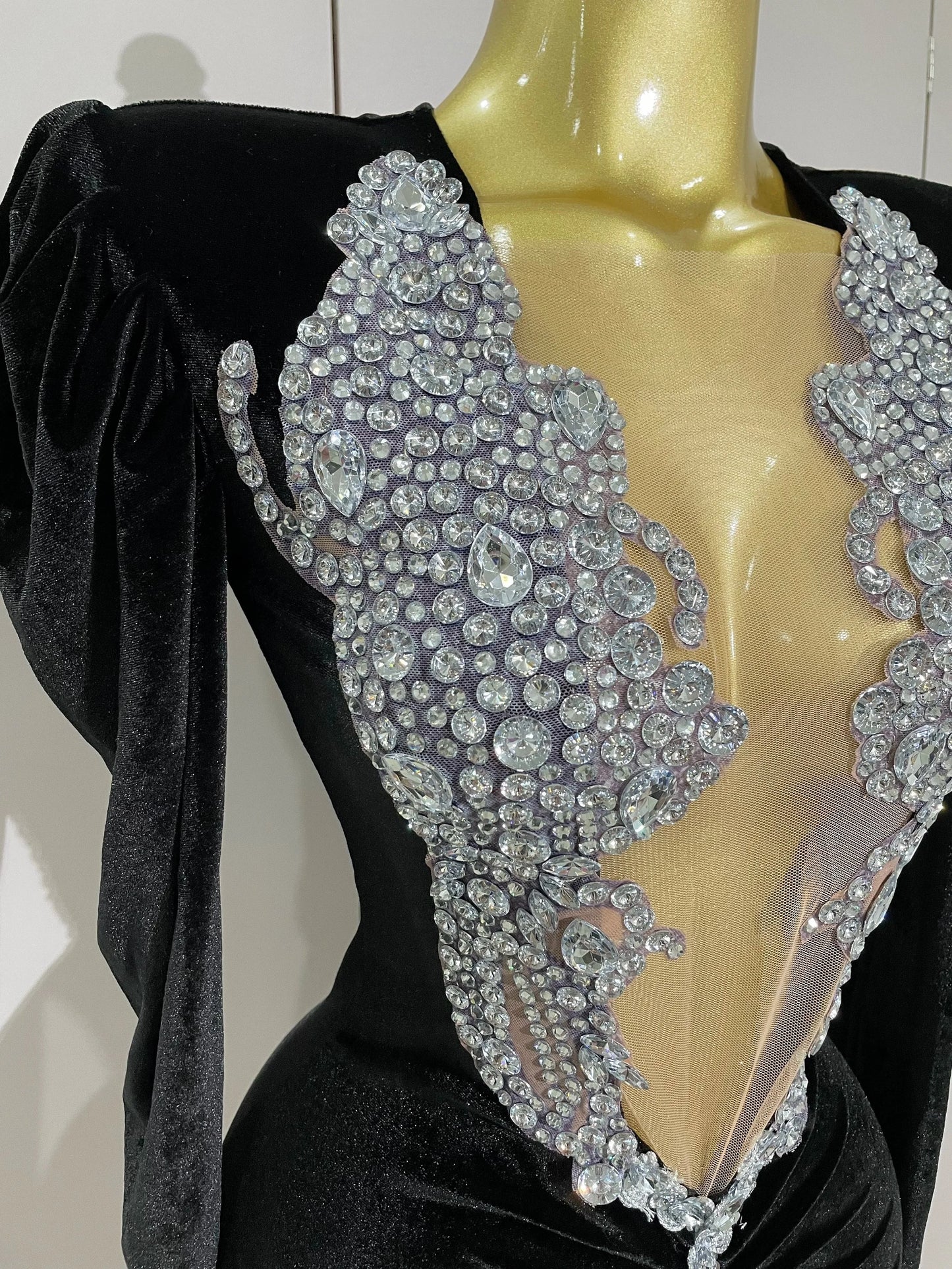 Luxury Sparkly Crystals Sexy Mesh White Velvet Short Dress GlowCart