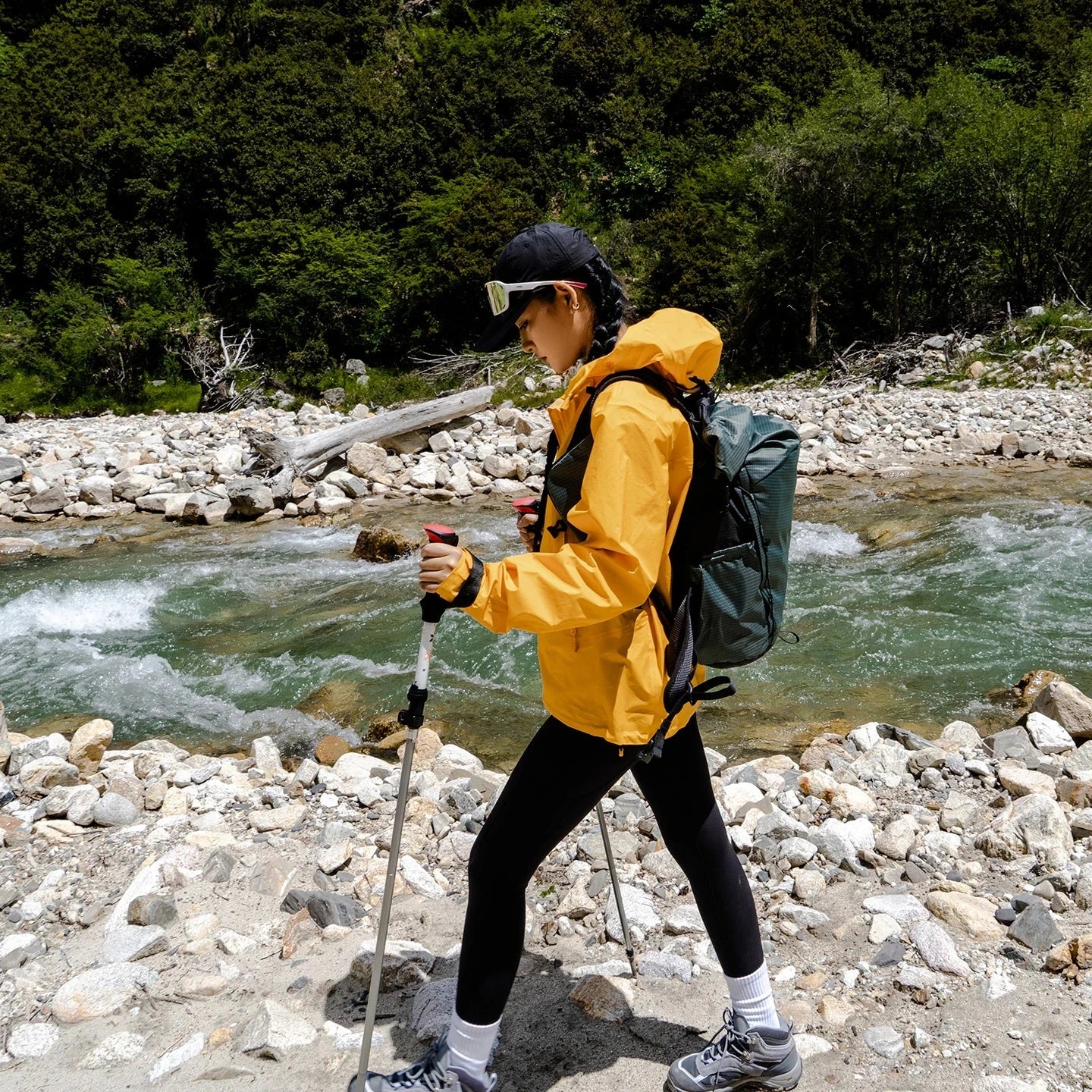 Nu-June Windbreaker Jacket Women Waterproof Autumn Quick-Dry GlowCart