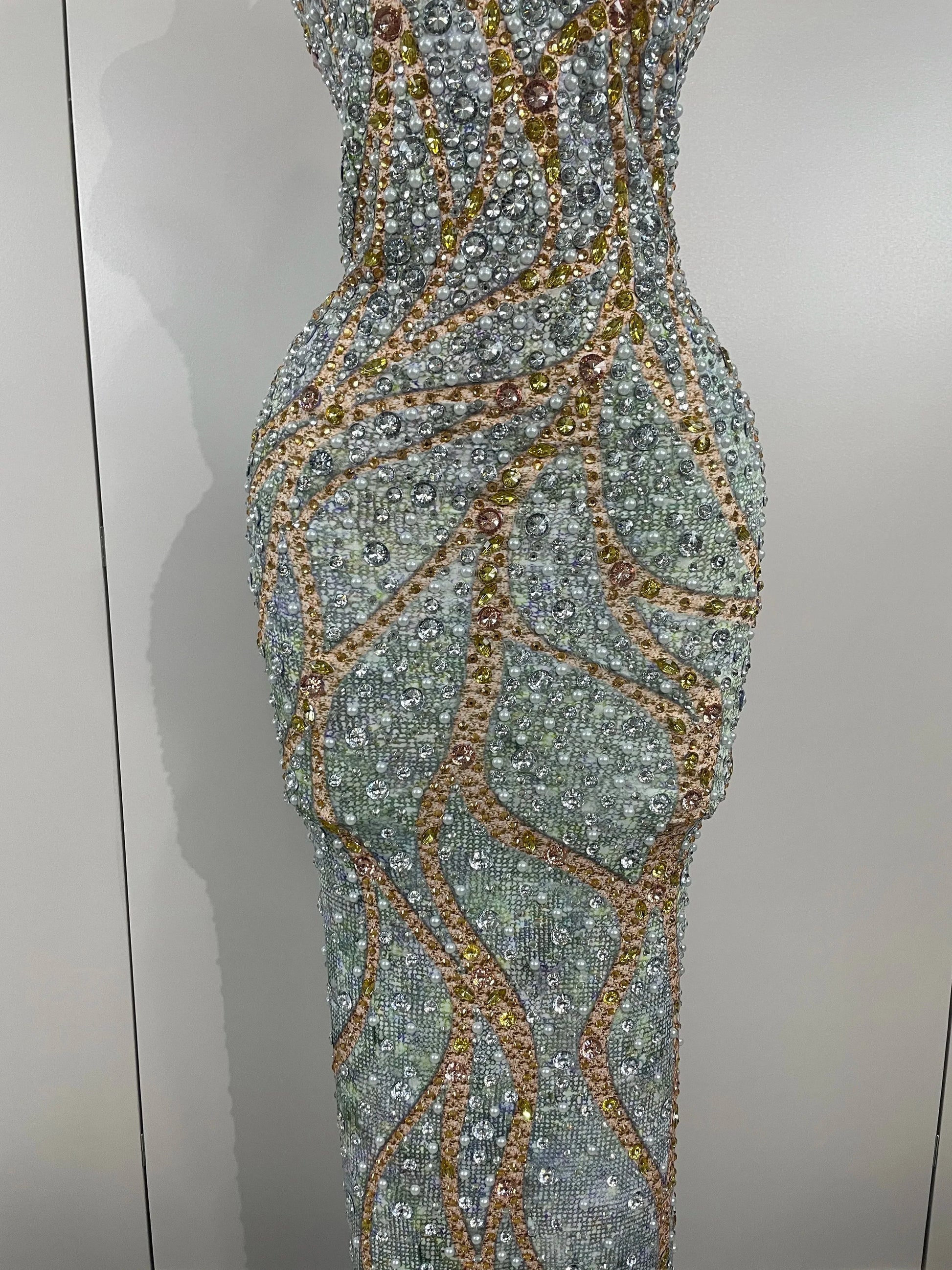 2025 Luxury Crystals Diamonds Slit elegant Sheath Fishtail GlowCart