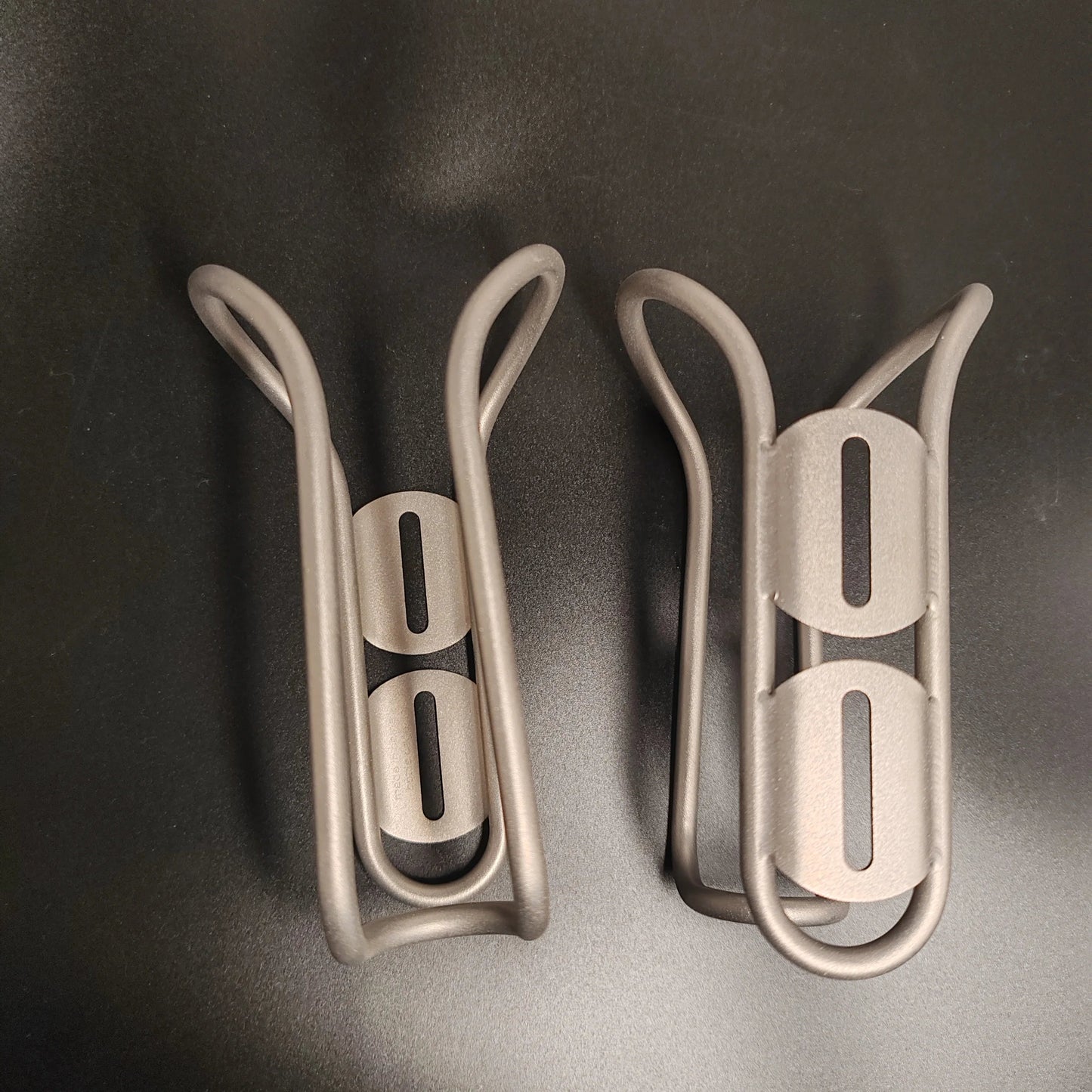 [2 Pack]Ultralight Bottle Holder for Bike Titanium Water Bottle Cage Bicycle  with Free Bolts Universal MTB Road Bike GlowCart